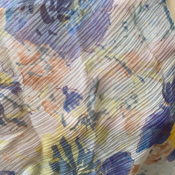 Joie Silk Chiffon Mixed Floral Print Swing Top - Picture 9 of 11